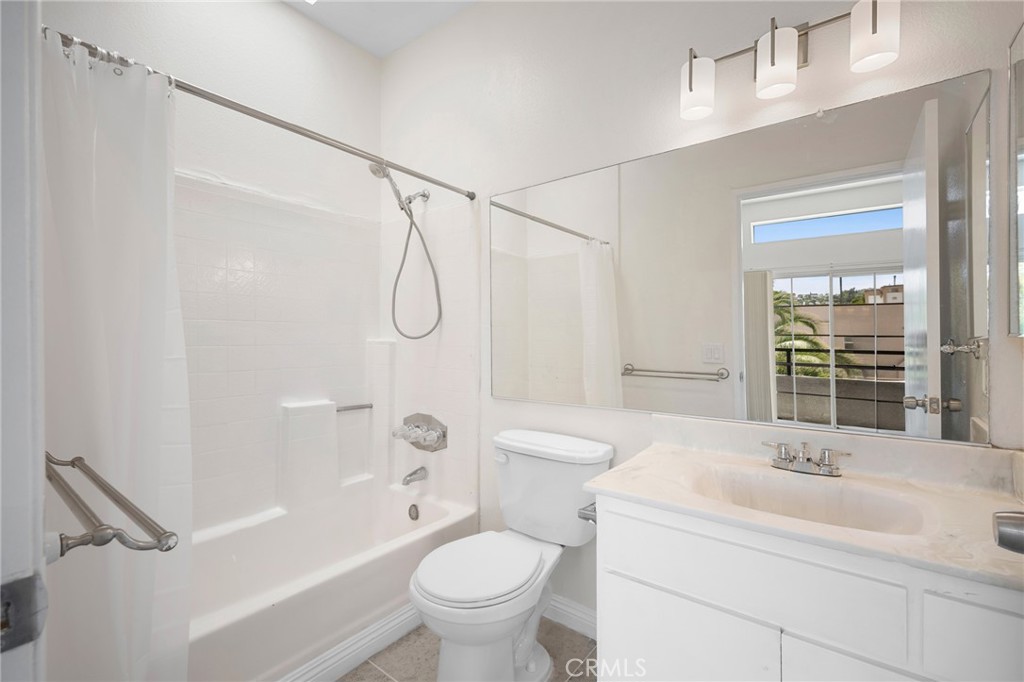 4328 Whitsett Avenue Property Photo 19