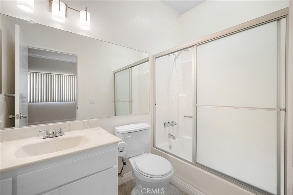 4328 Whitsett Avenue Property Photo 22