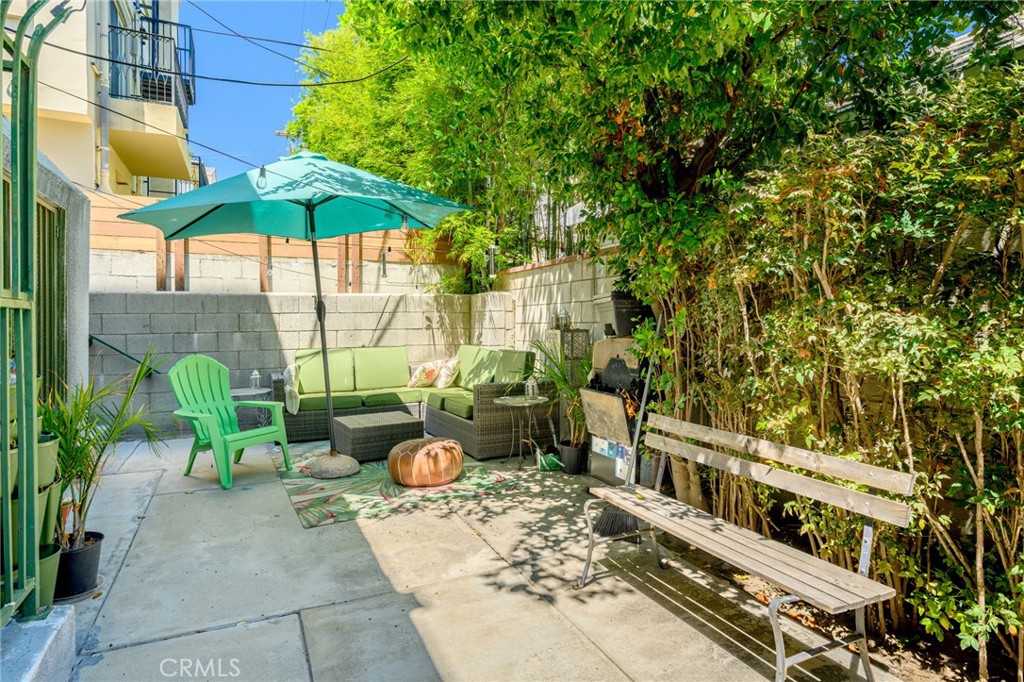 4328 Whitsett Avenue Property Photo 23