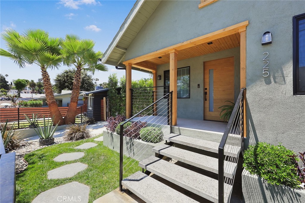 225 Branch Property Photo 15