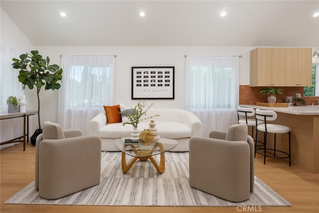 225 Branch Property Photo 18