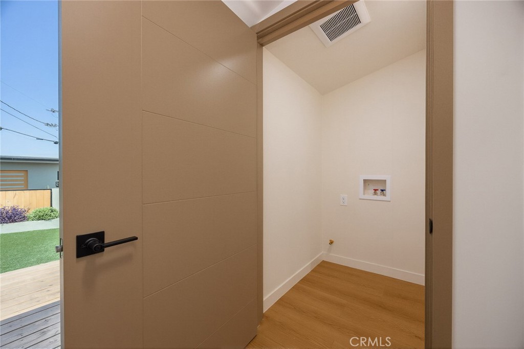 225 Branch Property Photo 28