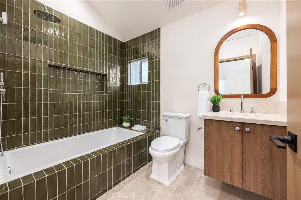 225 Branch Property Photo 31
