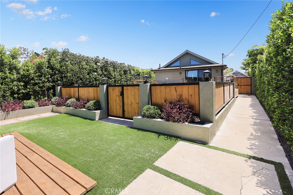 225 Branch Property Photo 45