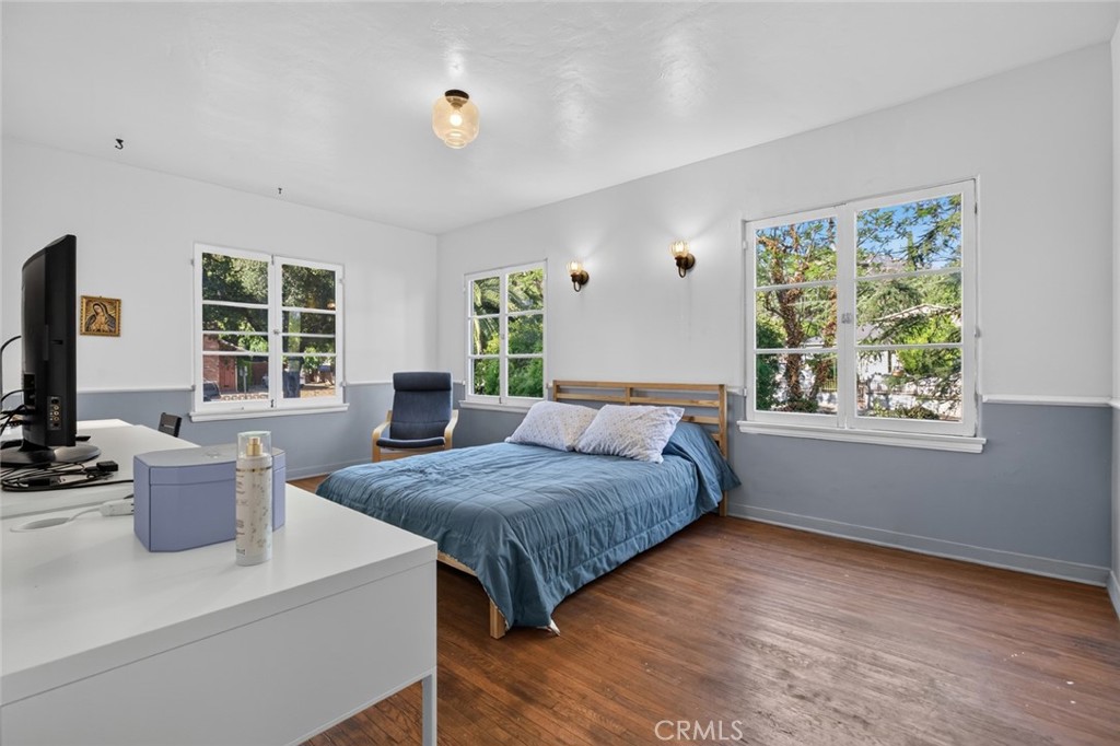 6604 Valmont Street Property Photo 7