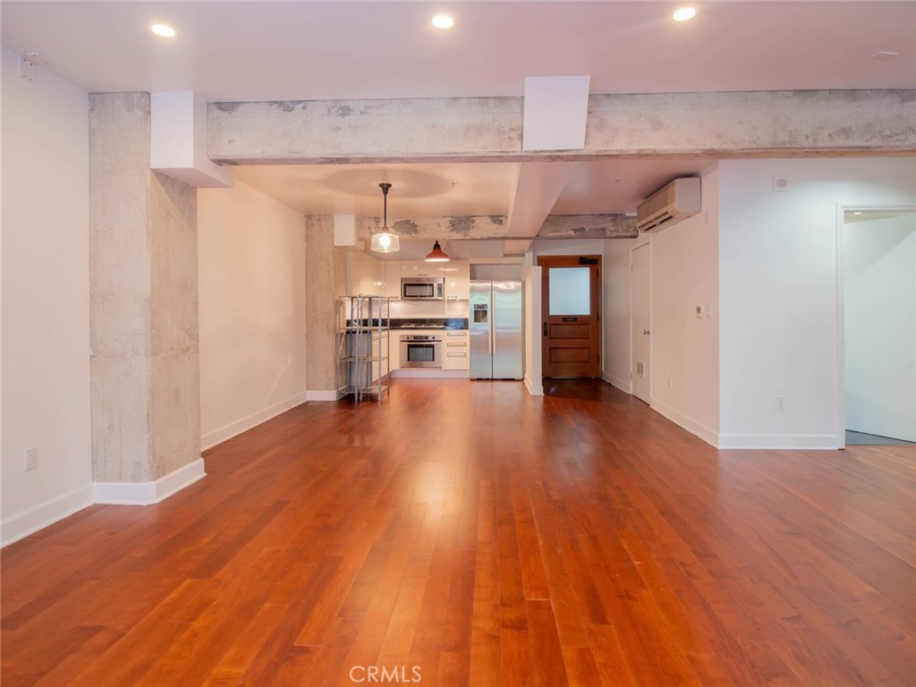 416 S Spring Street 205 Property Photo 4