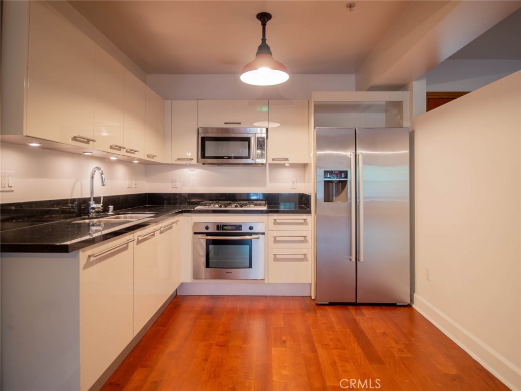 416 S Spring Street 205 Property Photo 5