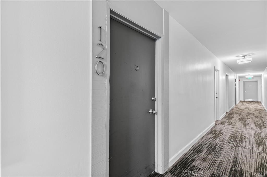 960 Larrabee 120 Property Photo 11
