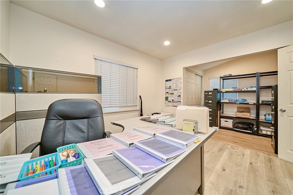 3252 Foothill Boulevard Property Photo 7
