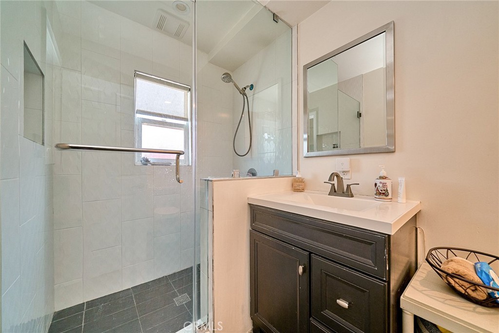 3252 Foothill Boulevard Property Photo 13