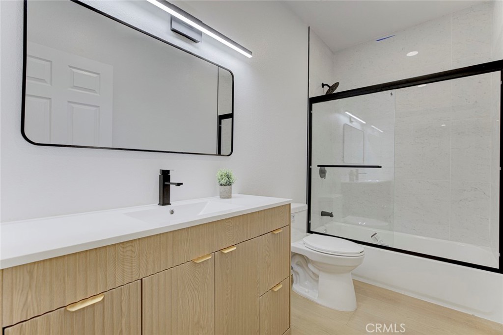 15044 Nordhoff Street 8 Property Photo 18