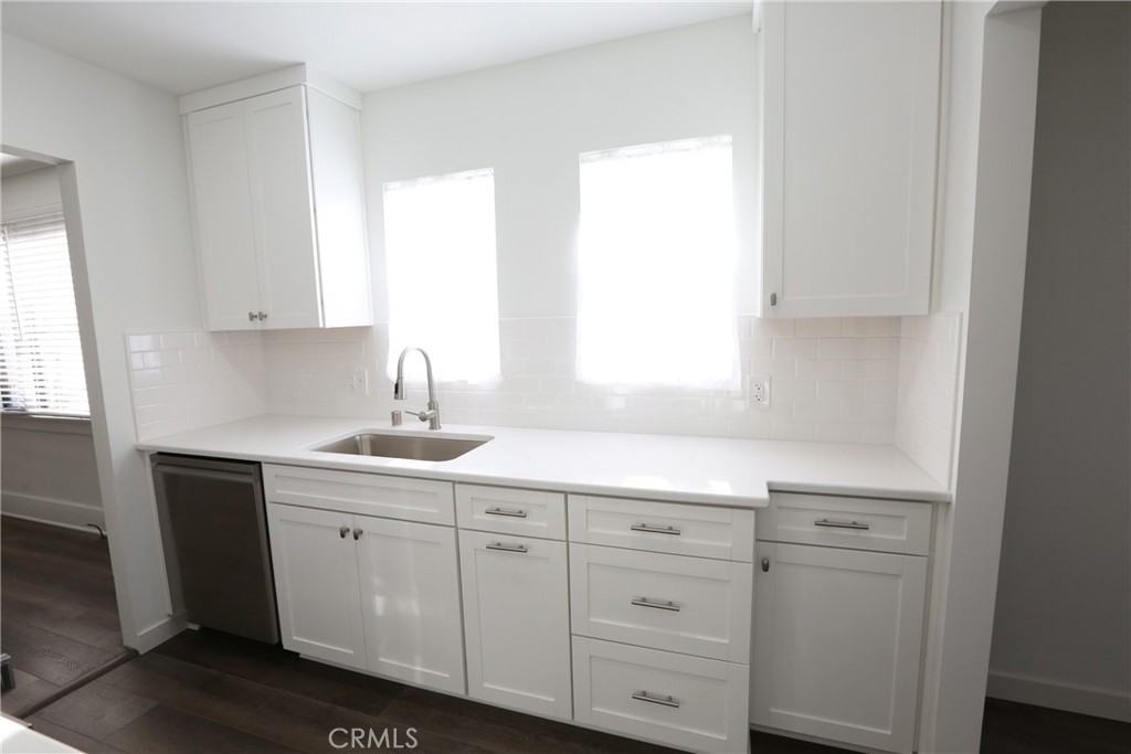 436 W Elk Avenue Property Photo 12