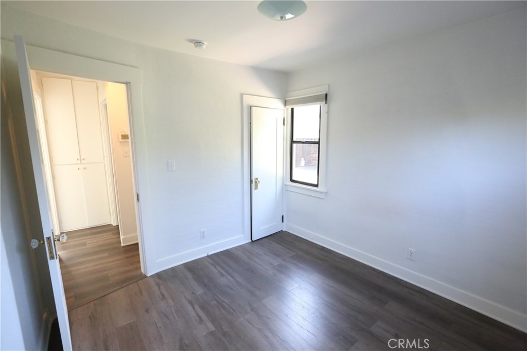436 W Elk Avenue Property Photo 18