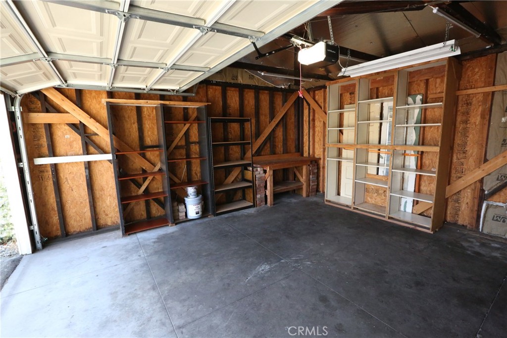 436 W Elk Avenue Property Photo 24