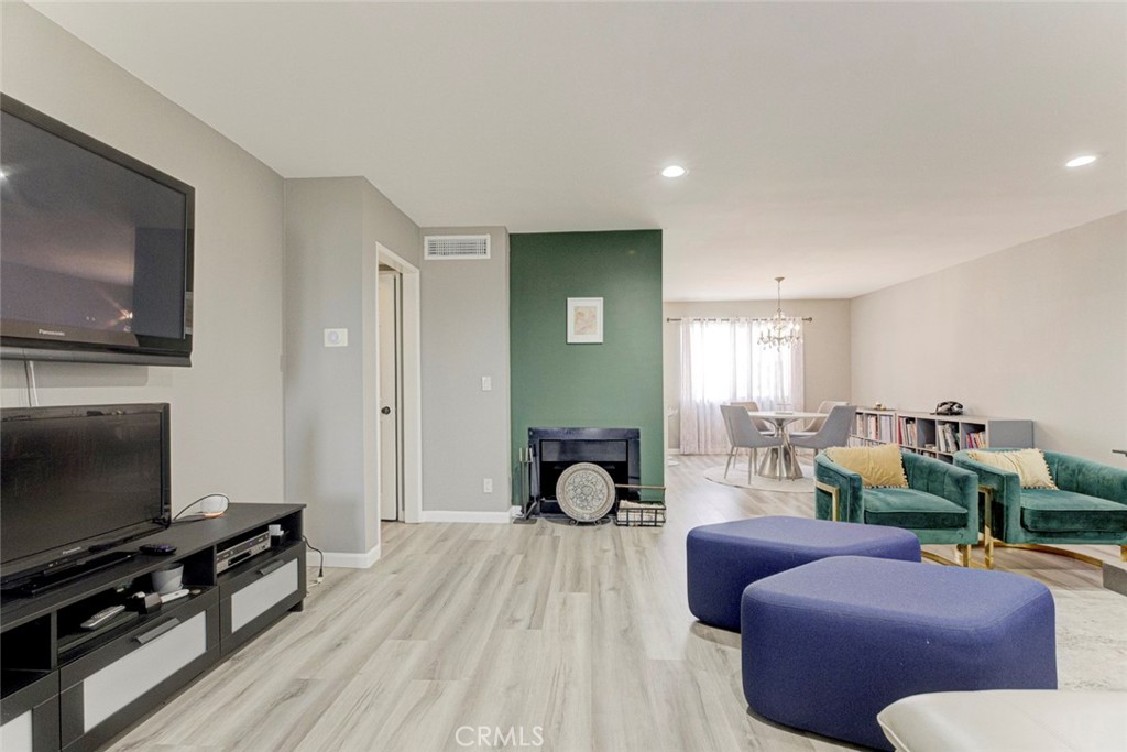 7759 Via Capri Property Photo 5