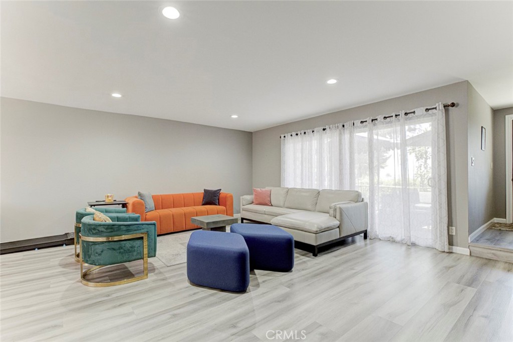 7759 Via Capri Property Photo 6