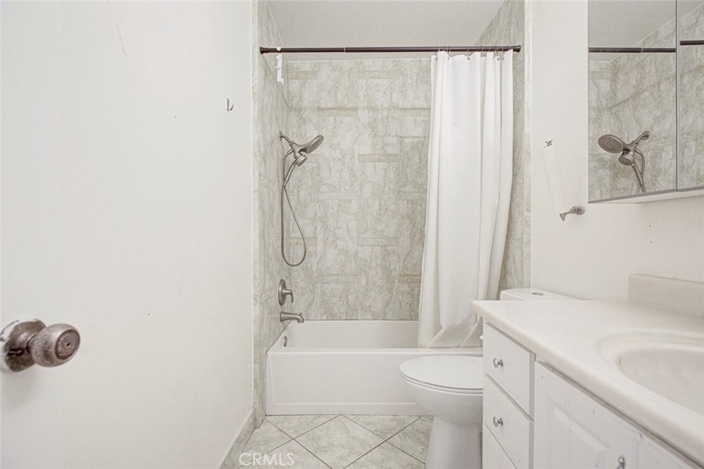 7759 Via Capri Property Photo 35