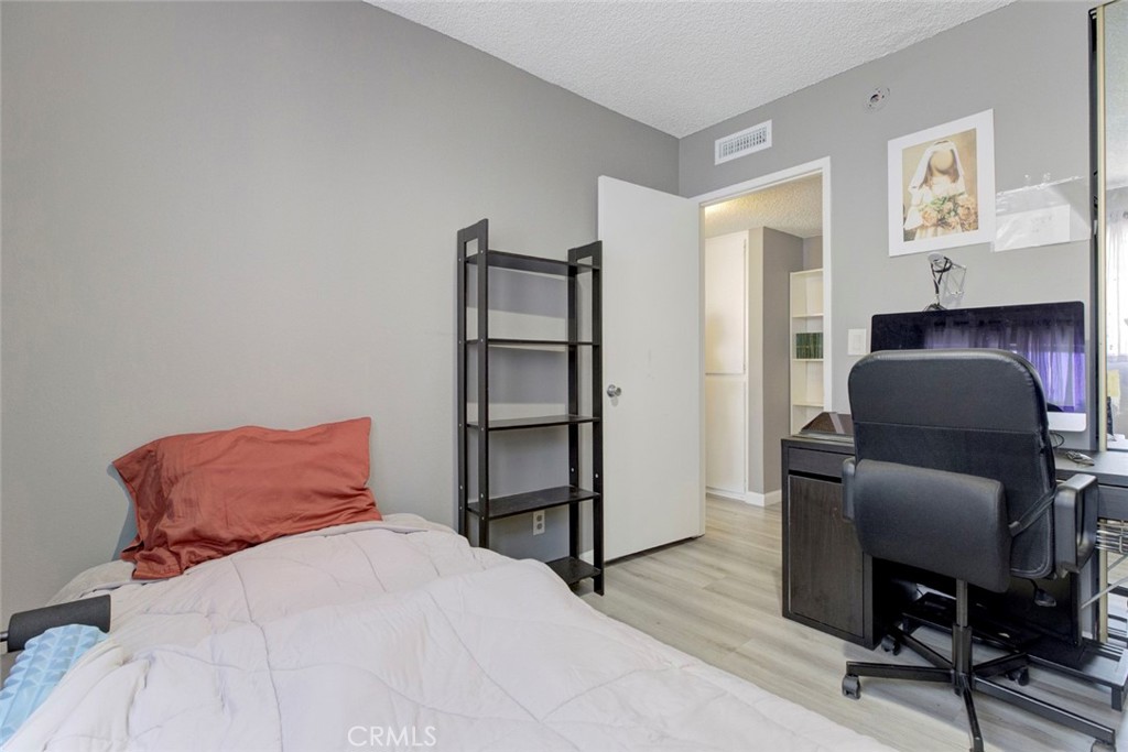 7759 Via Capri Property Photo 40