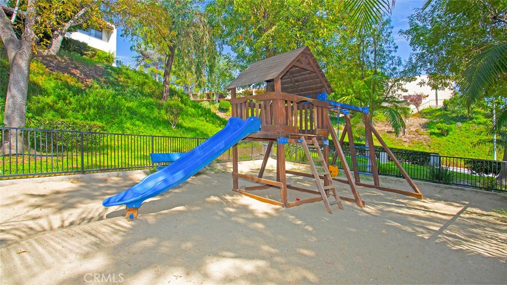 7759 Via Capri Property Photo 64