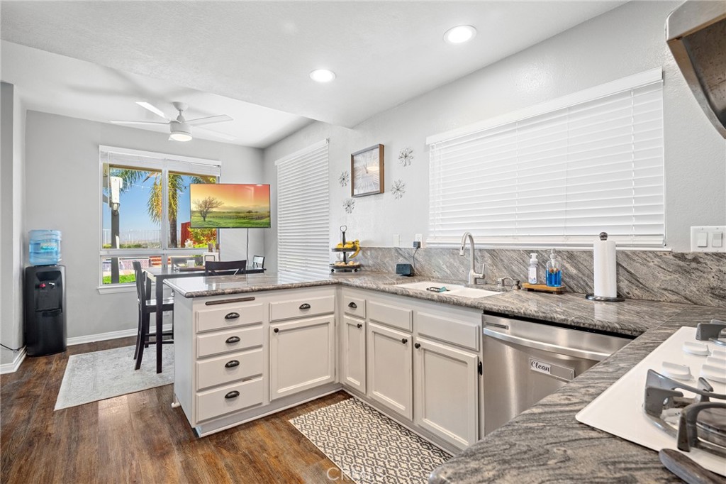 18541 Olympian Court Property Photo 9