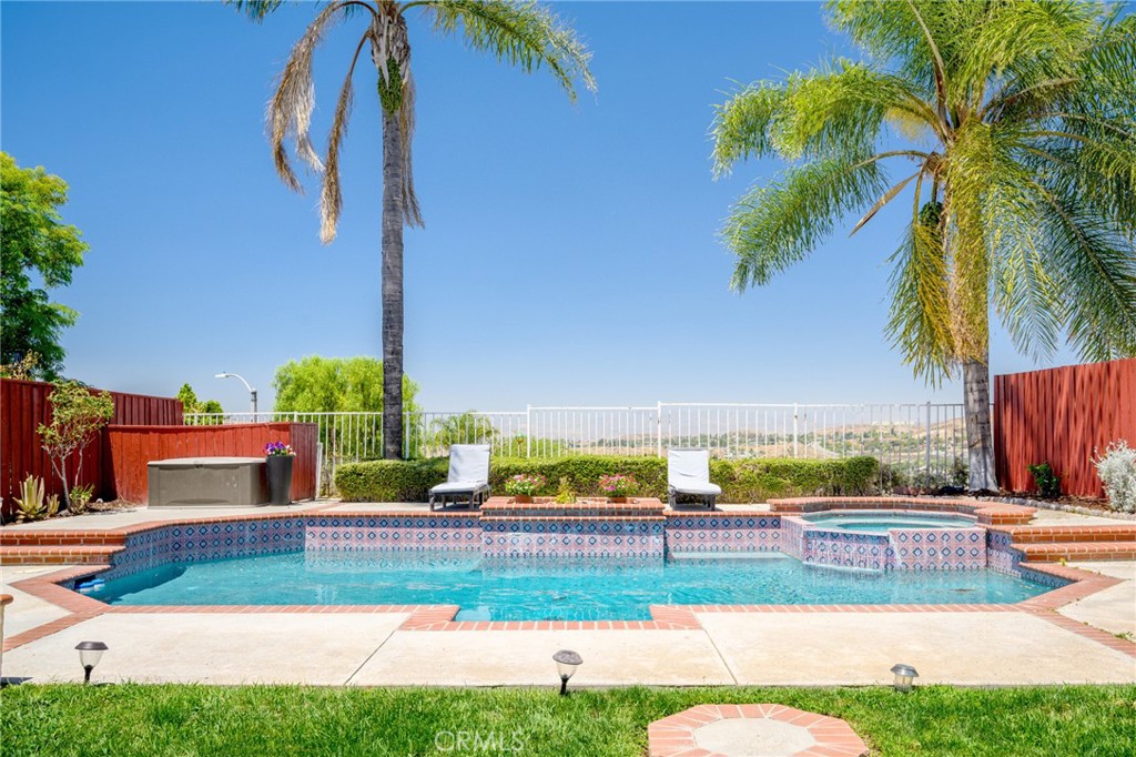 18541 Olympian Court Property Photo 35