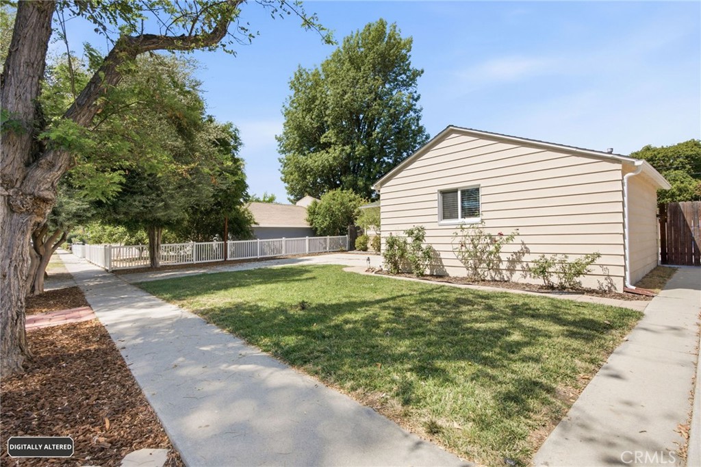 6937 Zelzah Avenue Property Photo 4