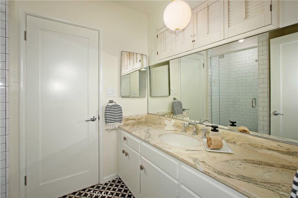 1625 Oakengate Drive Property Photo 26