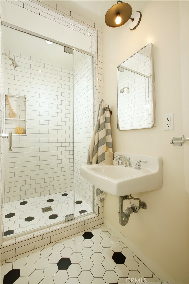 1625 Oakengate Drive Property Photo 32