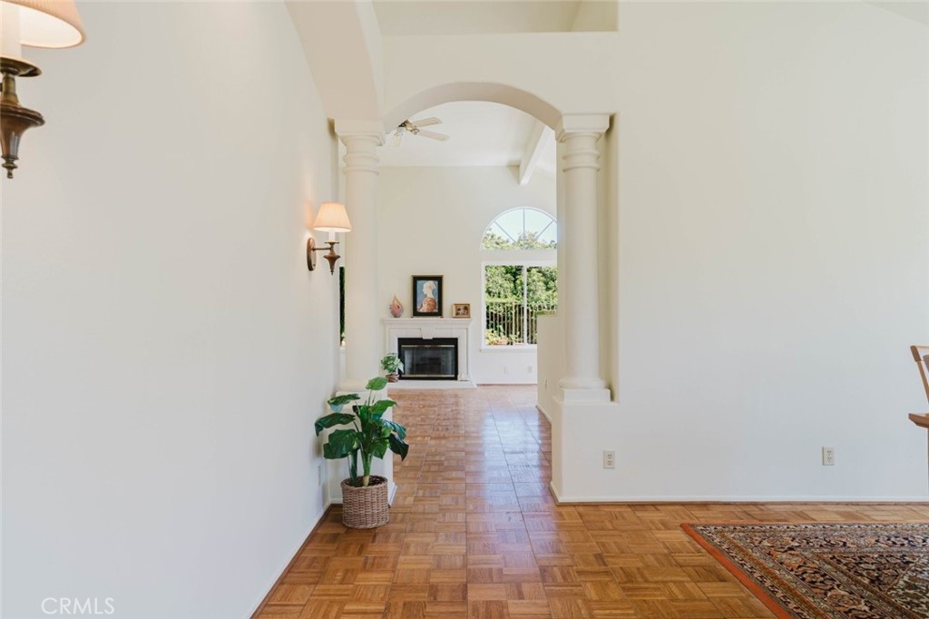 1005 Shoal Creek Court Property Photo 5