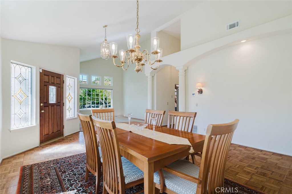 1005 Shoal Creek Court Property Photo 6