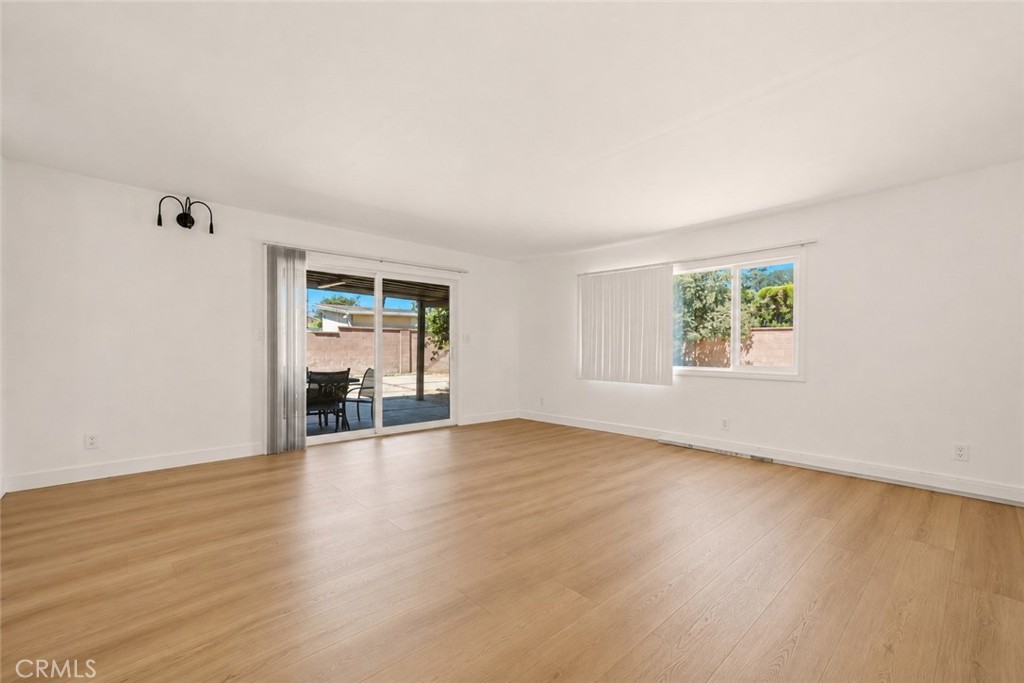 7112 Teesdale Property Photo 8