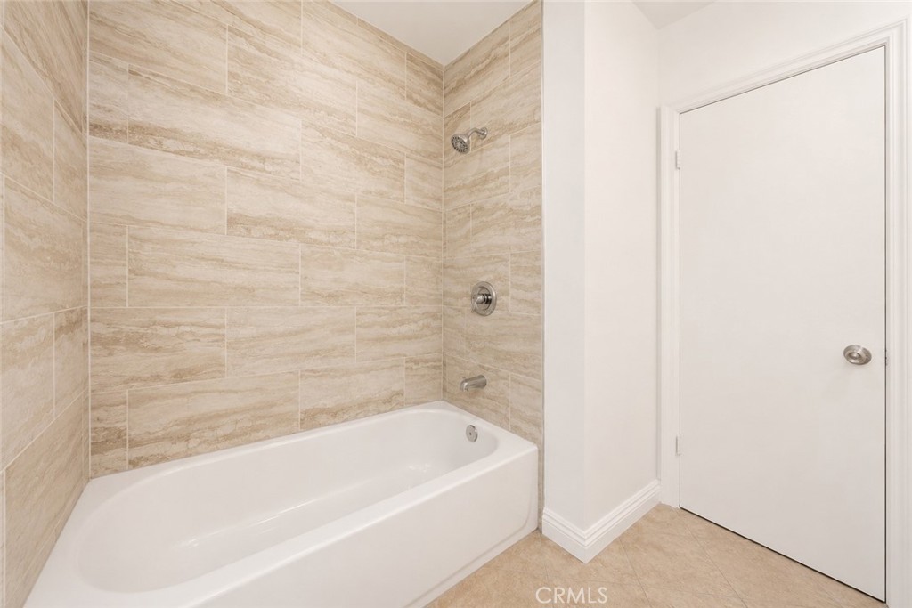 7112 Teesdale Property Photo 16