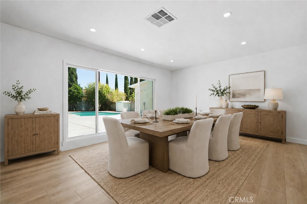 11215 Lull Property Photo 3