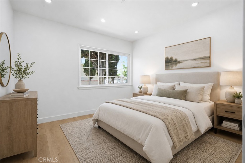 11215 Lull Property Photo 4