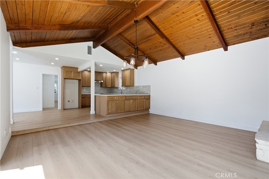 11215 Lull Property Photo 14