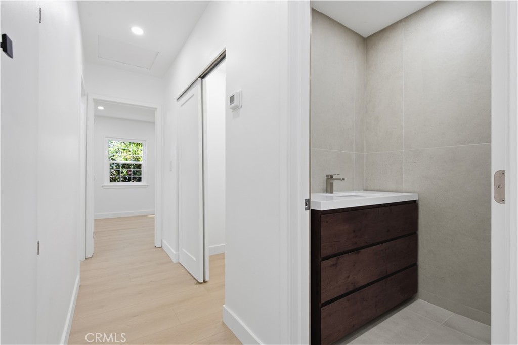 11215 Lull Property Photo 17
