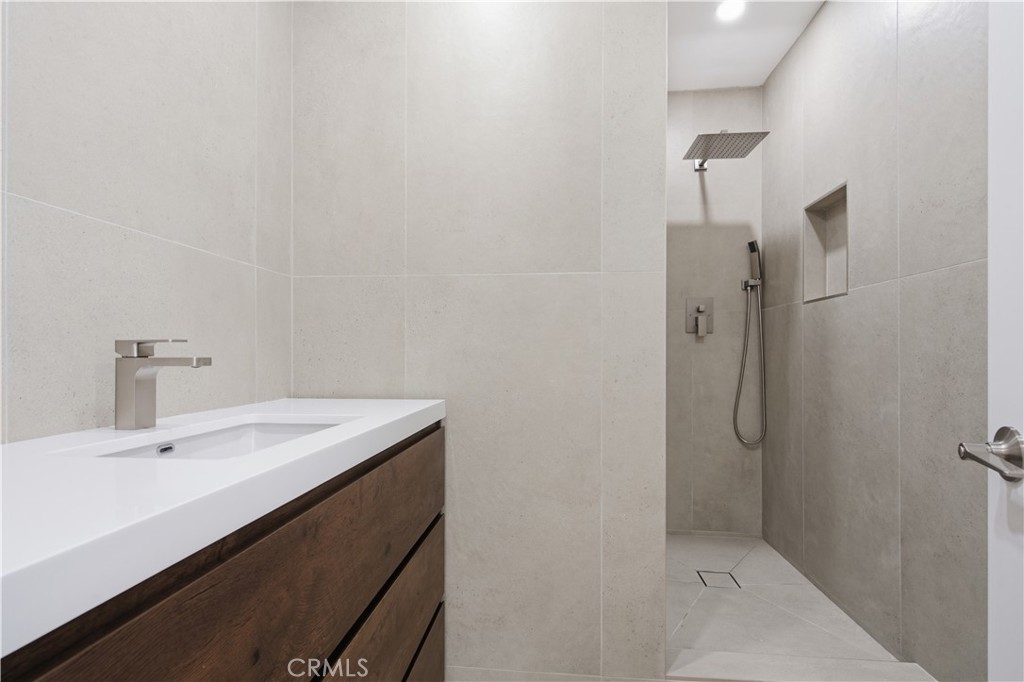 11215 Lull Property Photo 18