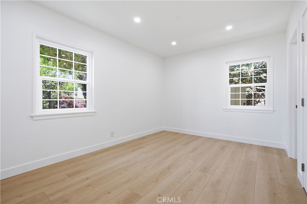 11215 Lull Property Photo 21