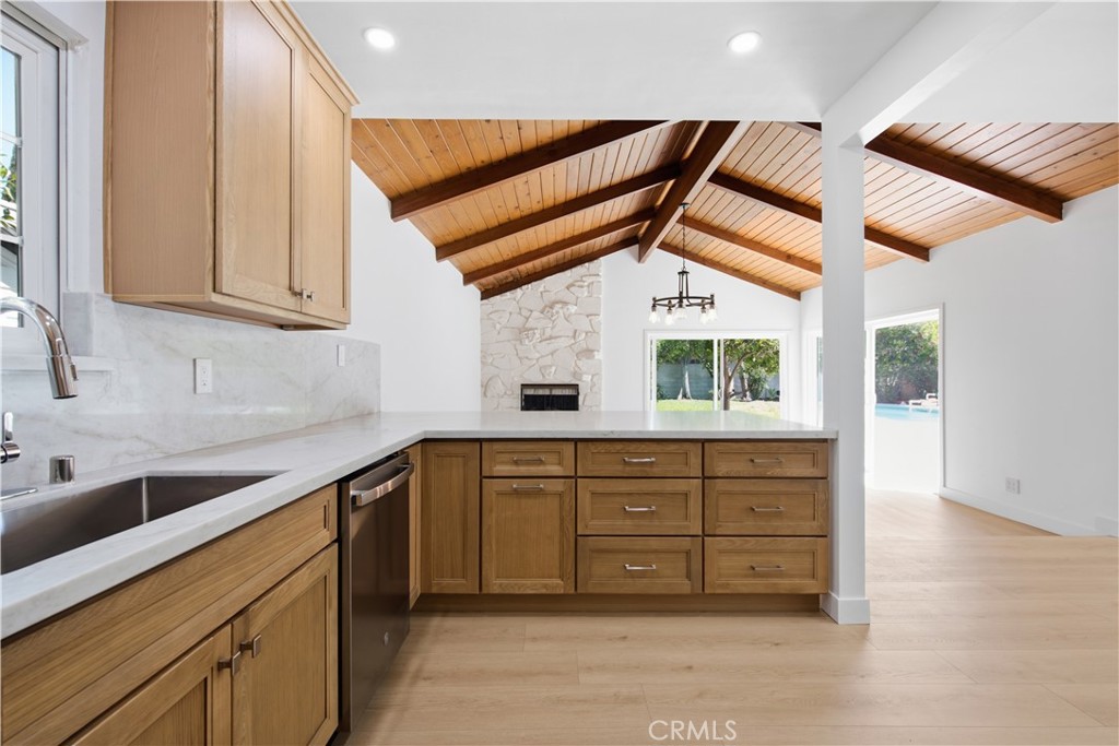 11215 Lull Property Photo 27