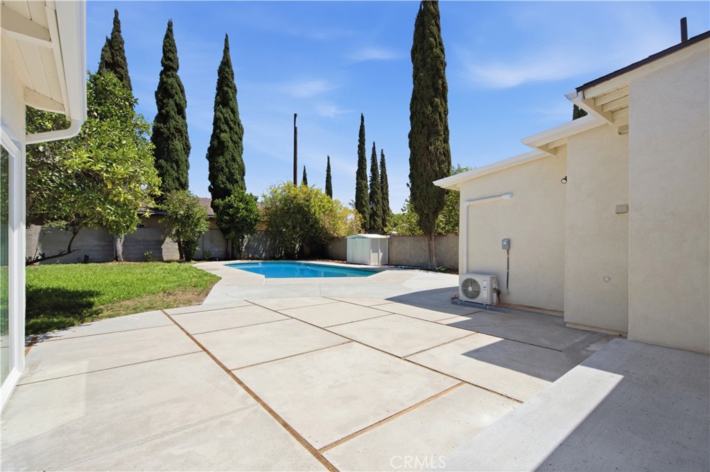 11215 Lull Property Photo 37