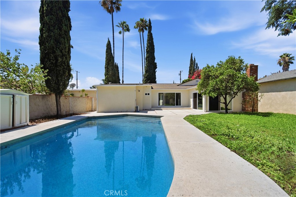 11215 Lull Property Photo 38