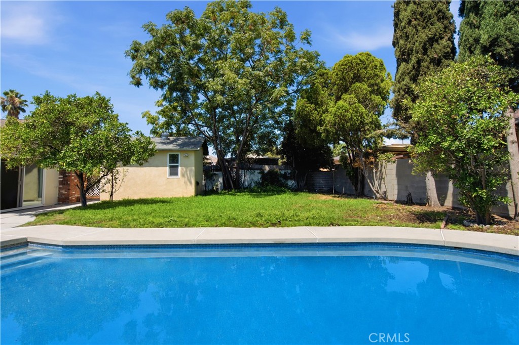 11215 Lull Property Photo 39