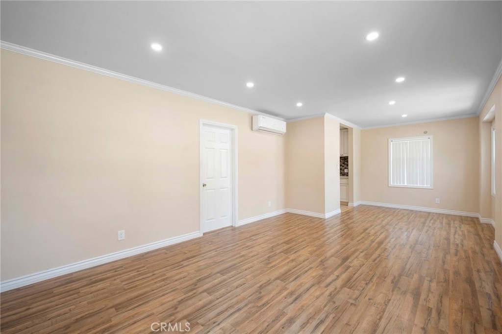 528 Ivy Street Property Photo 5