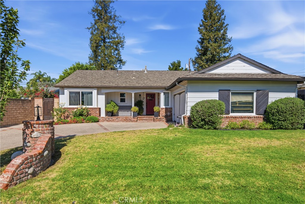 8469 Fullbright Property Photo 1
