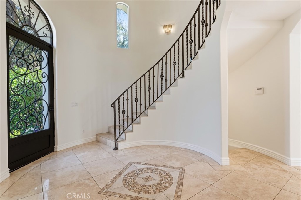 8808 Yates Street Property Photo 5