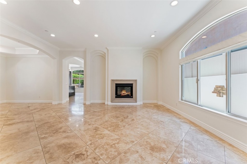 8808 Yates Street Property Photo 8