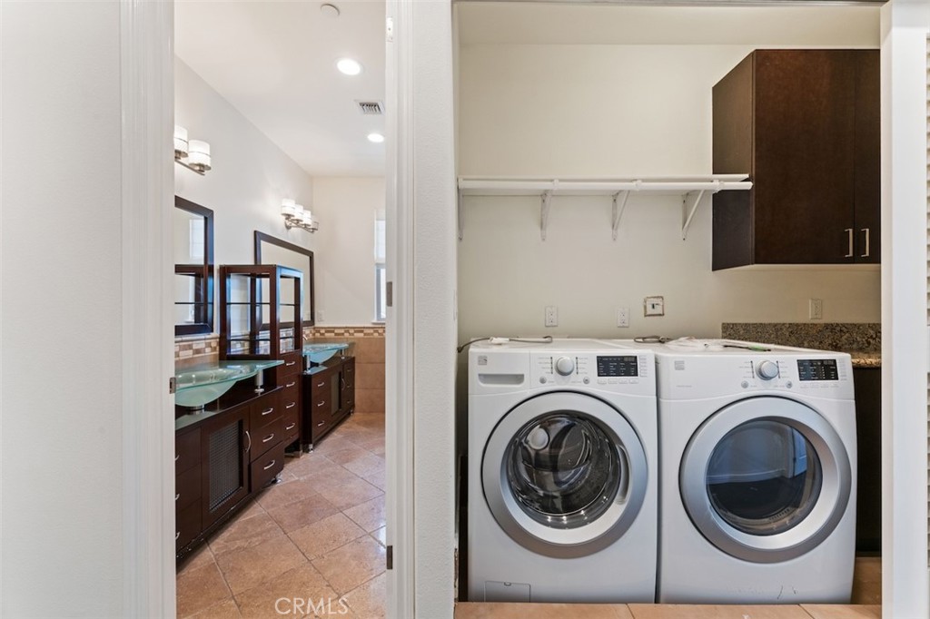 8808 Yates Street Property Photo 44