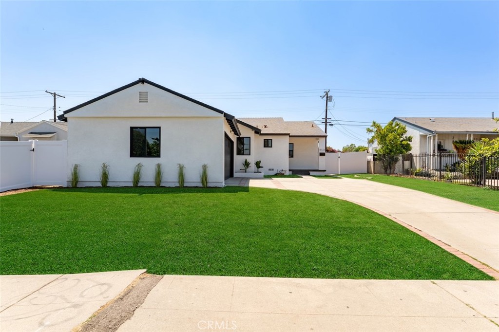 8133 Brimfield Avenue Property Photo 2