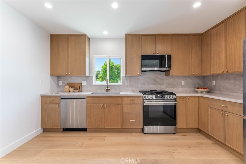 8133 Brimfield Avenue Property Photo 16