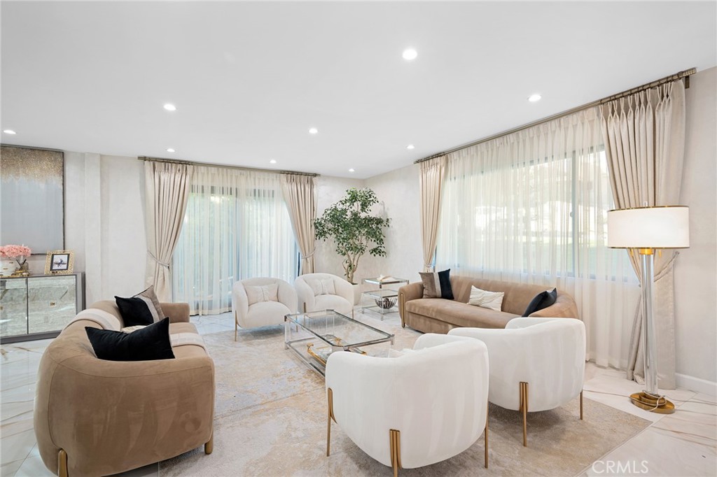 1408 Torres Property Photo 5